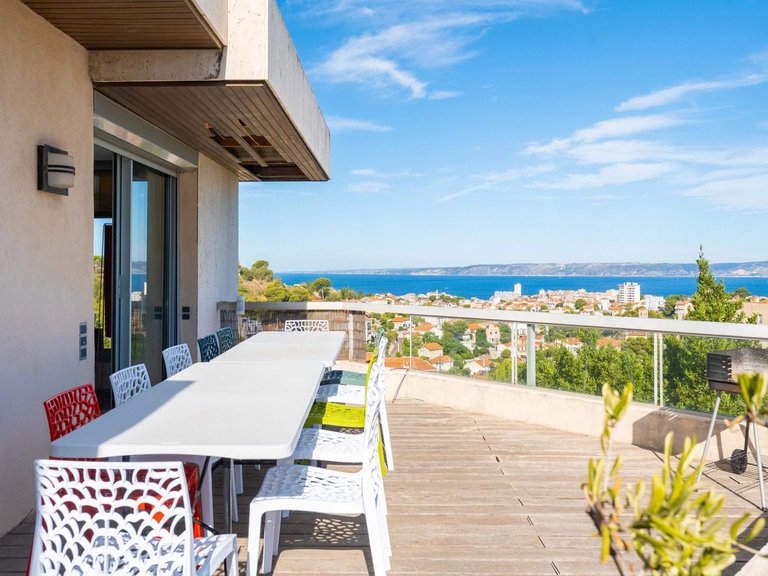 Villa for Sale in Marseille, Marseille & Cote Bleu 4