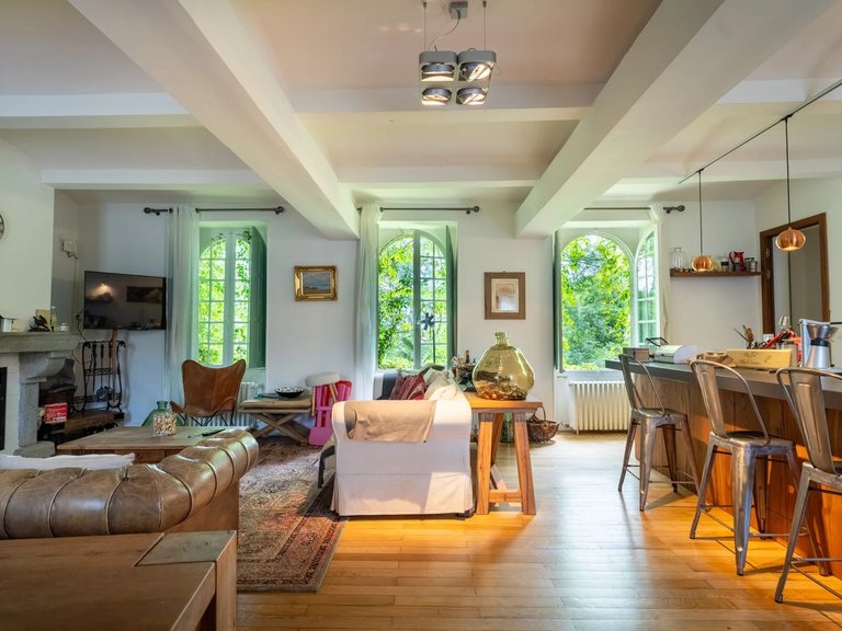 Castle/estate for Sale in Anduze, Uzes Area 1