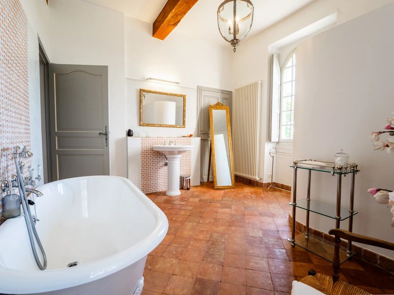 Castle/estate for Sale in Anduze, Uzes Area 17
