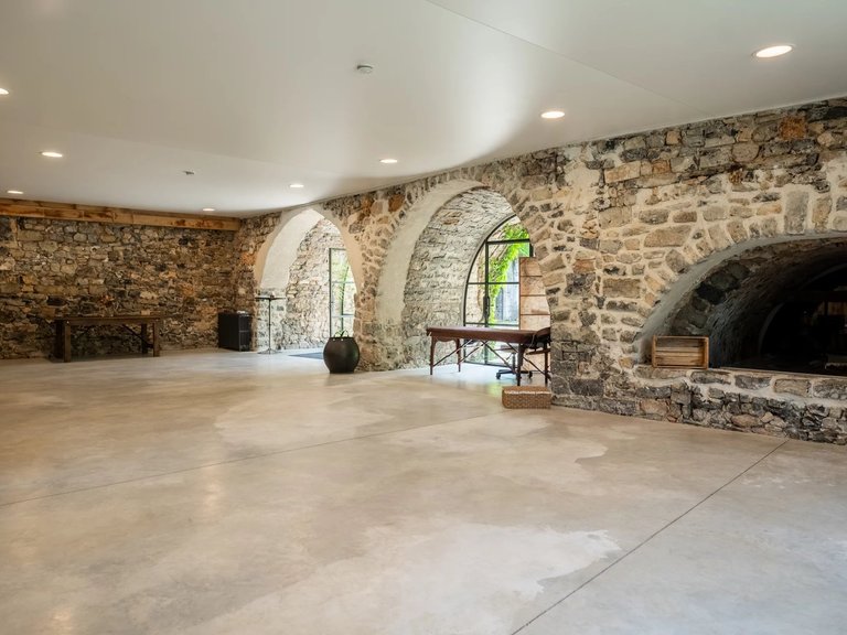 Castle/estate for Sale in Anduze, Uzes Area 18