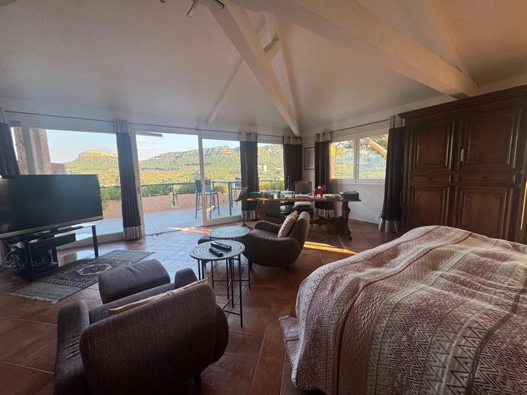 Villa for Sale in Cassis, Provence Coast (cassis To Cavalaire) 9