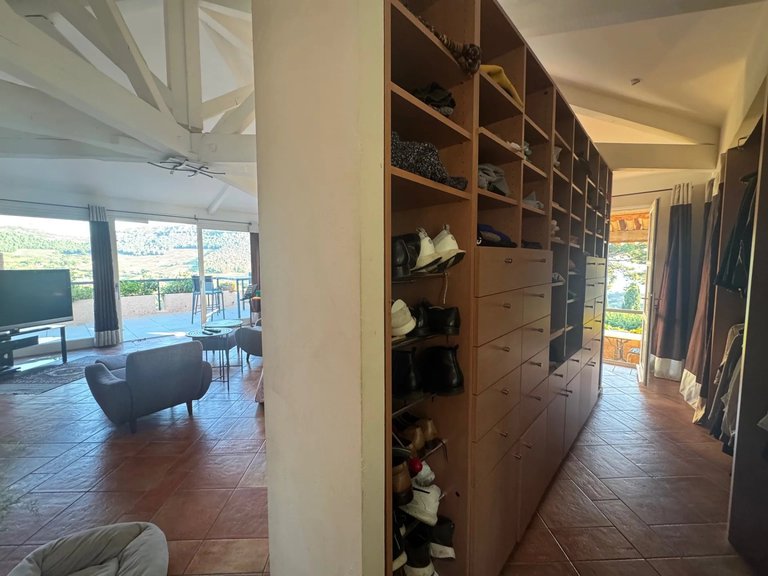 Villa for Sale in Cassis, Provence Coast (cassis To Cavalaire) 10