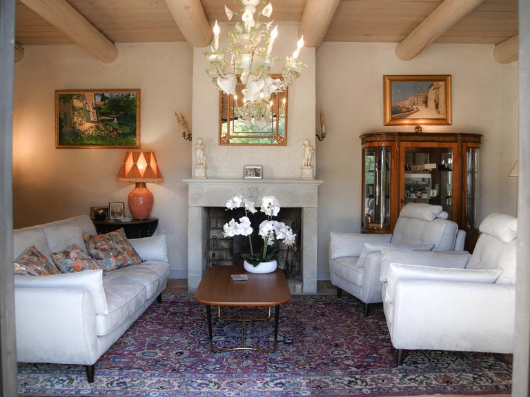 Villa for Sale in Uzes, Uzes Area 11