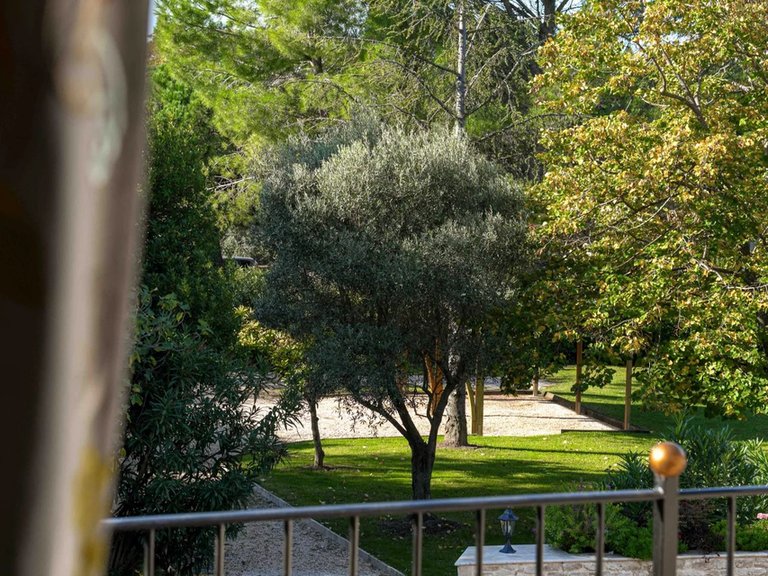 Villa for Sale in Uzes, Uzes Area 14