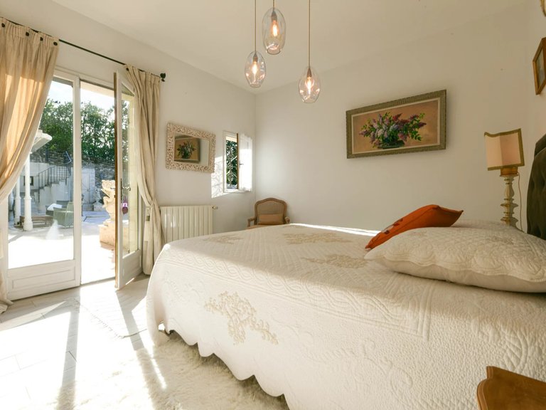 Villa for Sale in Uzes, Uzes Area 15