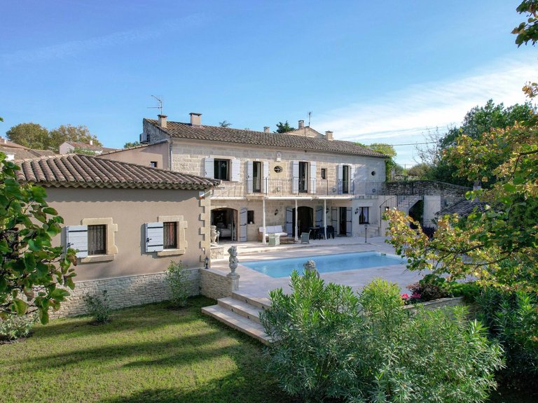 Villa for Sale in Uzes, Uzes Area 16