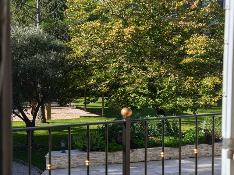 Villa for Sale in Uzes, Uzes Area 8