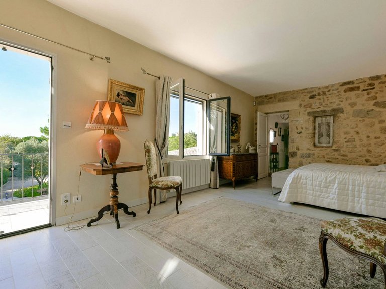 Villa for Sale in Uzes, Uzes Area 9