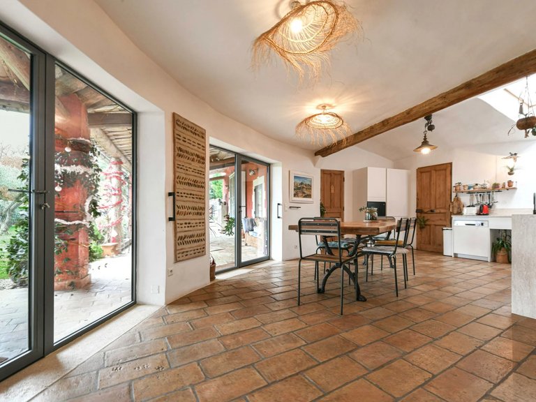 Villa for Sale in Uzes, Uzes Area 19