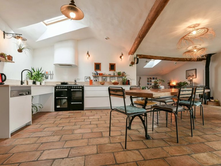 Villa for Sale in Uzes, Uzes Area 4