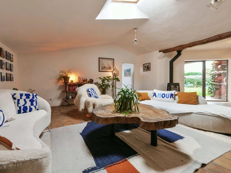Villa for Sale in Uzes, Uzes Area 6