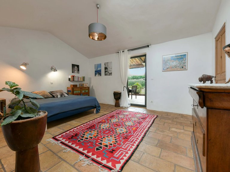 Villa for Sale in Uzes, Uzes Area 8