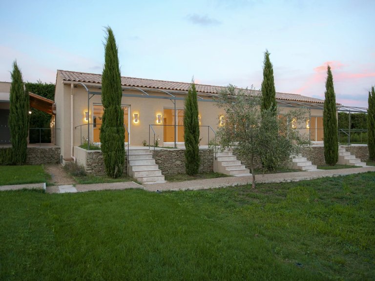 Villa for Sale in Uzes, Uzes Area 19