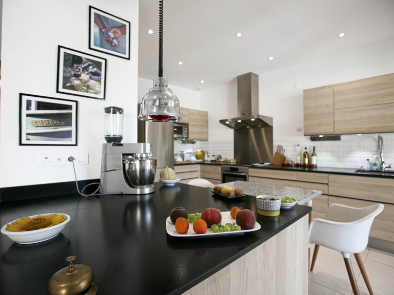Villa for Sale in Uzes, Uzes Area 9