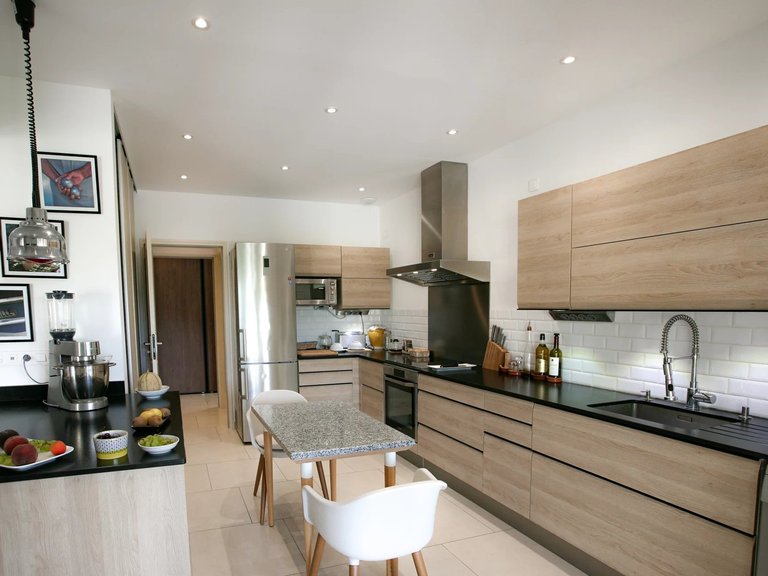 Villa for Sale in Uzes, Uzes Area 10
