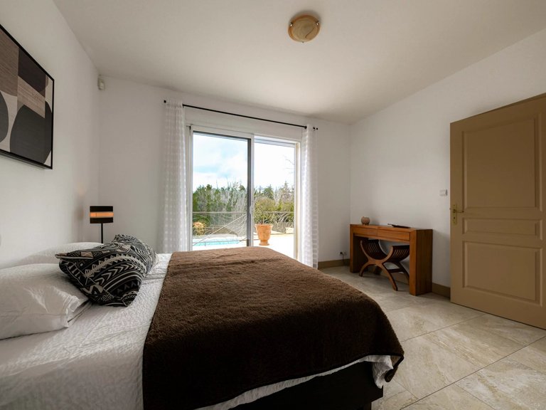 Villa for Sale in Uzes, Uzes Area 15