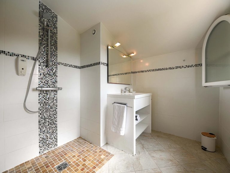 Villa for Sale in Uzes, Uzes Area 18
