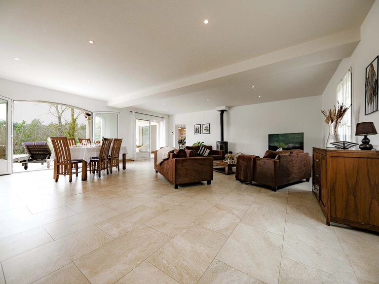 Villa for Sale in Uzes, Uzes Area 5