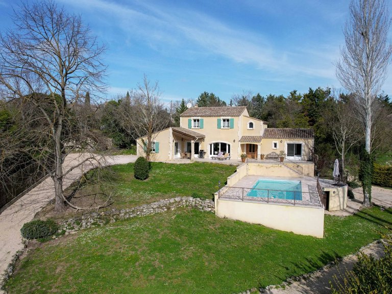 Villa for Sale in Uzes, Uzes Area 1