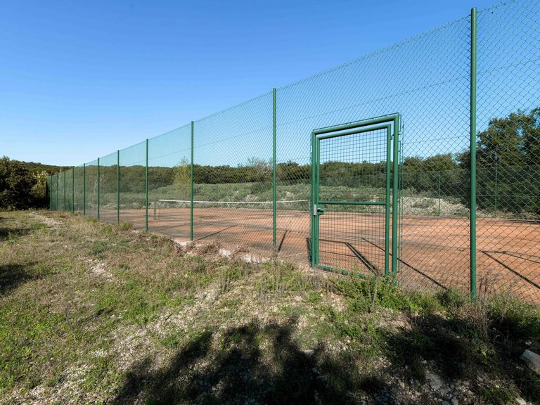 Villa for Sale in Uzes, Uzes Area 12