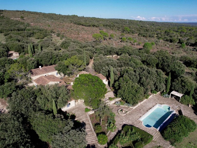 Villa for Sale in Uzes, Uzes Area 14