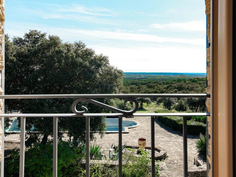 Villa for Sale in Uzes, Uzes Area 16