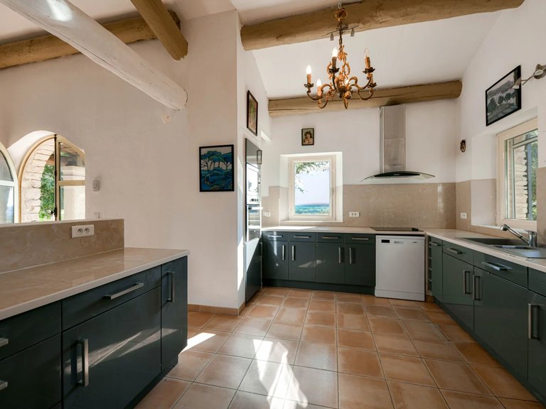 Villa for Sale in Uzes, Uzes Area 7