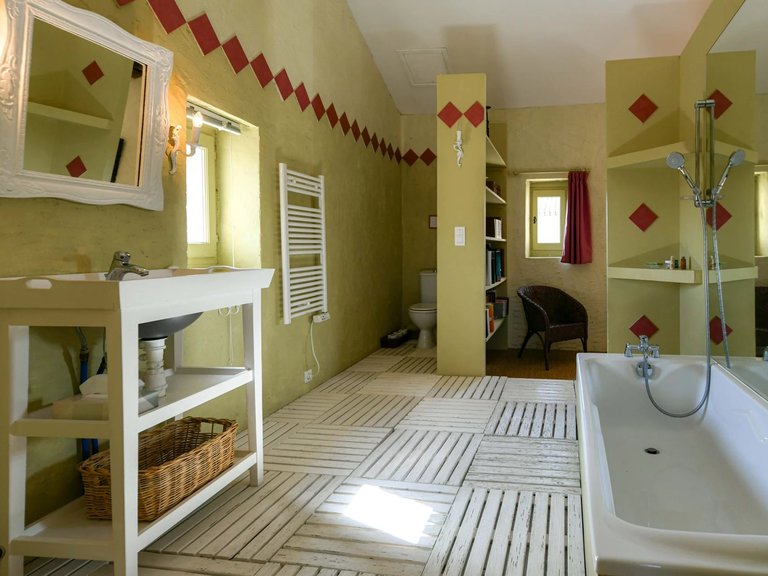 Villa for Sale in Uzes, Uzes Area 4
