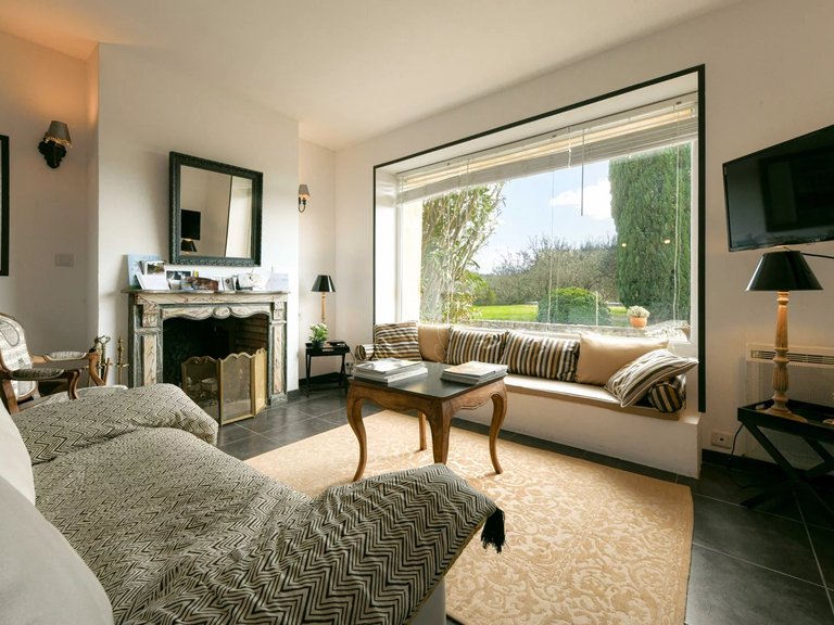 Villa for Sale in Uzes, Uzes Area 8