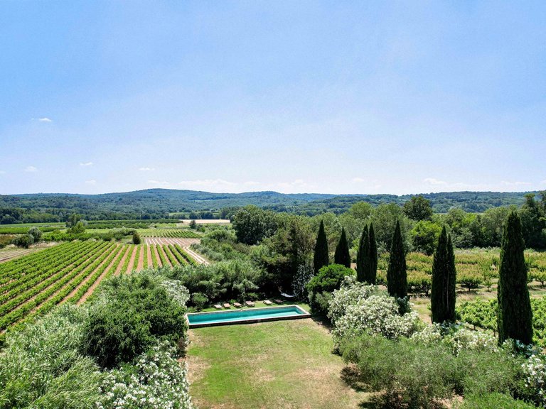 Villa for Sale in Uzes, Uzes Area 11