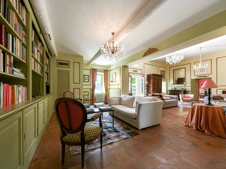 Villa for Sale in Uzes, Uzes Area 14