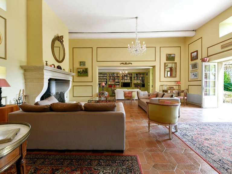 Villa for Sale in Uzes, Uzes Area 19