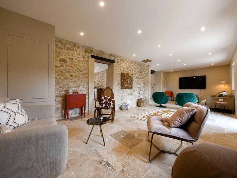 Villa for Sale in Uzes, Uzes Area 3