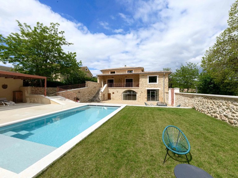 Villa for Sale in Uzes, Uzes Area 6