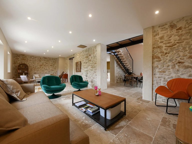 Villa for Sale in Uzes, Uzes Area 13
