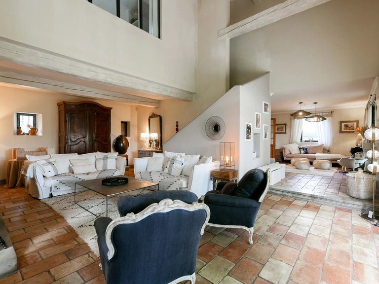 Villa for Sale in Uzes, Uzes Area 8
