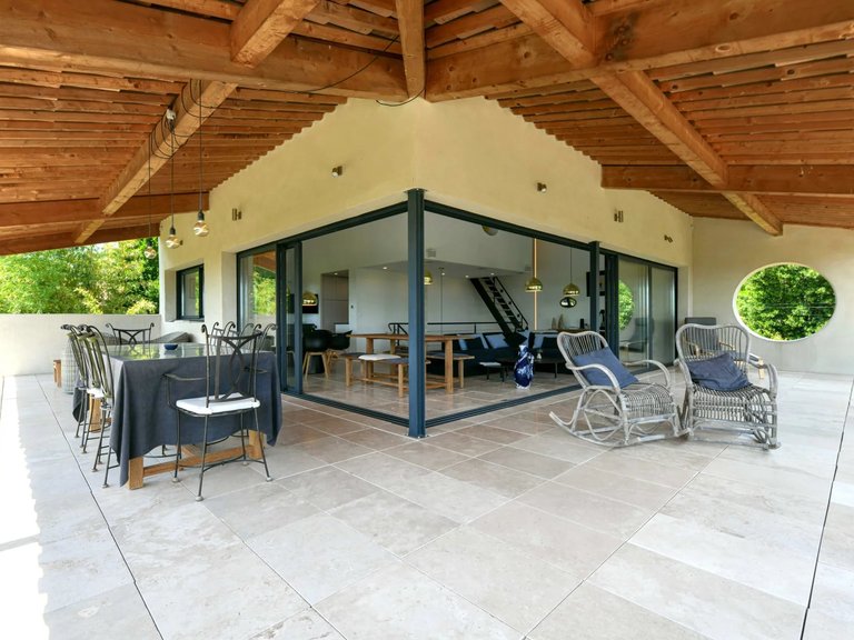 Villa for Sale in Uzes, Uzes Area 13