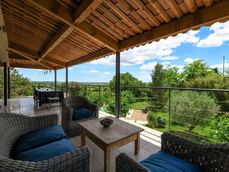 Villa for Sale in Uzes, Uzes Area 8