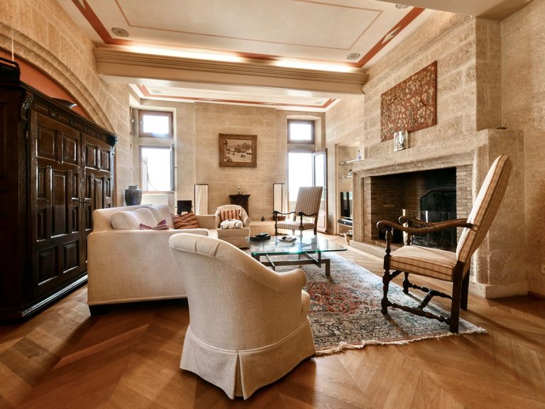 Villa for Sale in Uzes, Uzes Area 2