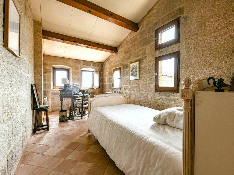 Villa for Sale in Uzes, Uzes Area 18