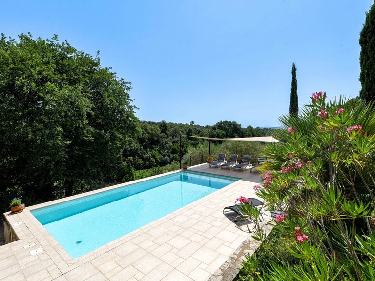 Villa for Sale in Uzes, Uzes Area 3