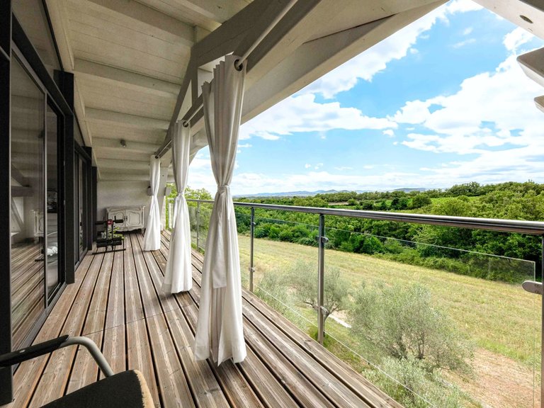 Villa for Sale in Uzes, Uzes Area 12