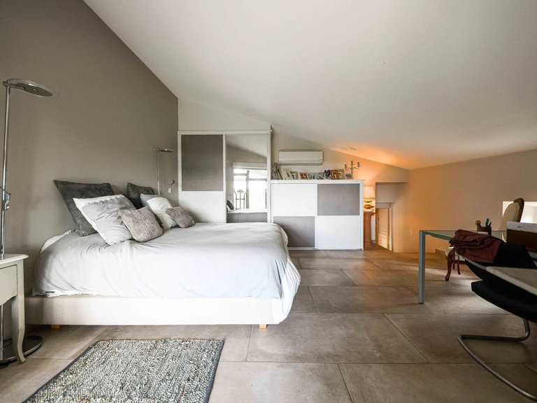 Villa for Sale in Uzes, Uzes Area 16