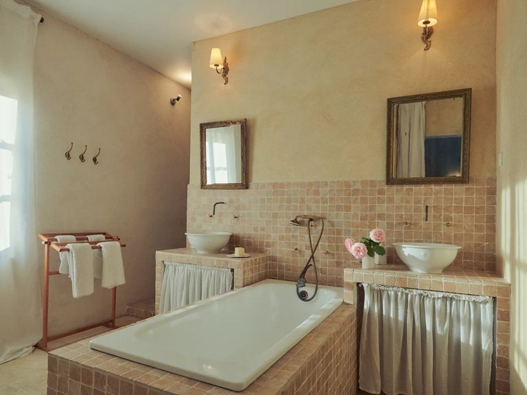 Villa for Sale in Uzes, Uzes Area 15