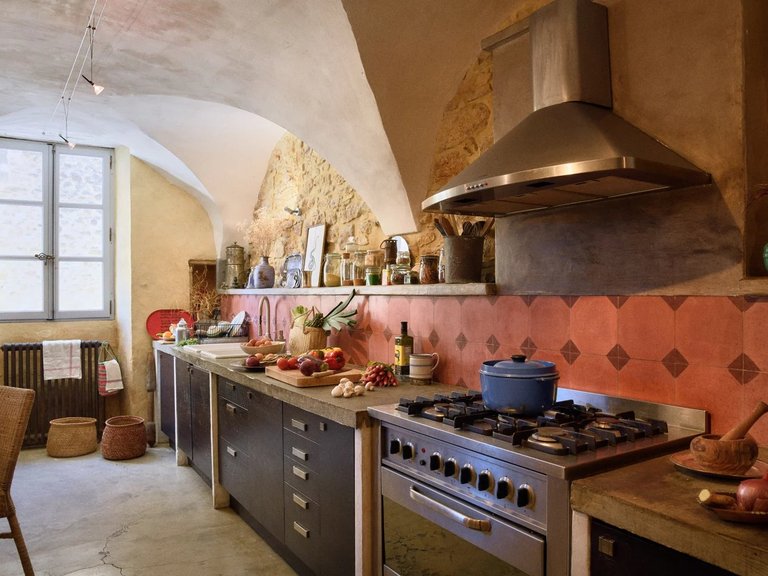 Villa for Sale in Uzes, Uzes Area 4