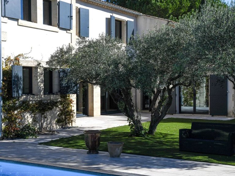 Villa for Sale in Uzes, Uzes Area 12