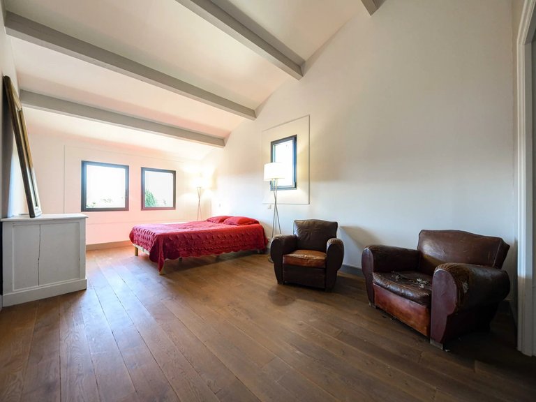 Villa for Sale in Uzes, Uzes Area 15