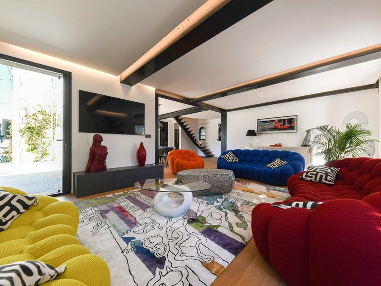 Villa for Sale in Uzes, Uzes Area 5