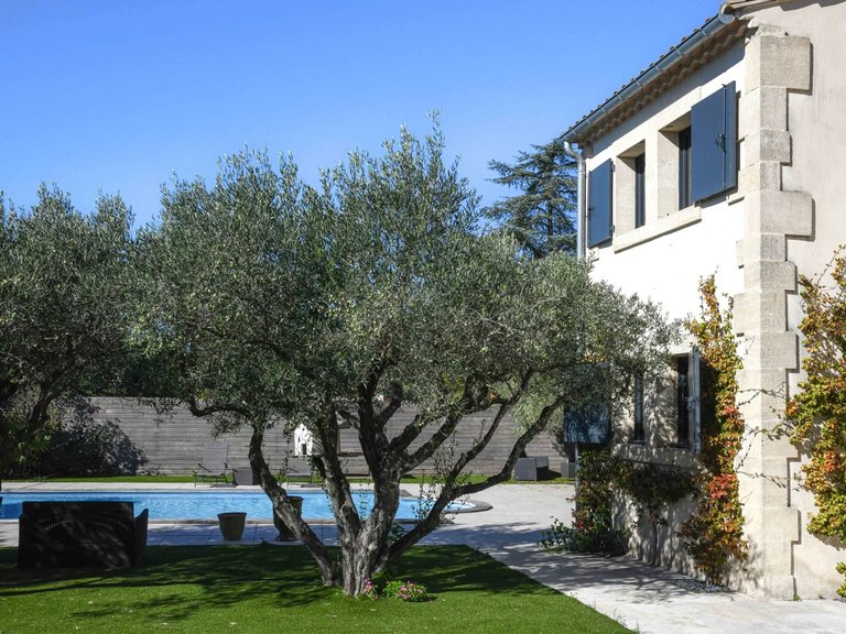 Villa for Sale in Uzes, Uzes Area 6