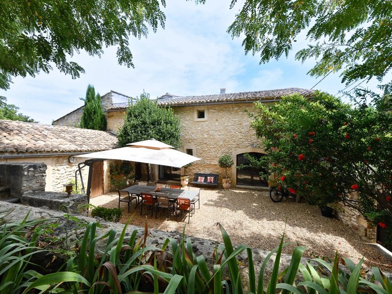 Villa for Sale in Uzes, Uzes Area 1